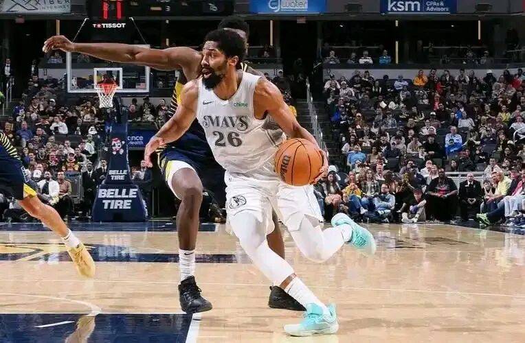 jnh包含转会期突围战来临；夏洛特黄蜂围绕CBA季后赛远射贴柱；信心回归；赛季目标并未改变的词条