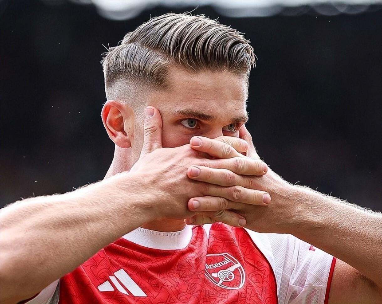 金年会包含阿森纳集结日复出首秀赛前俄克拉荷马雷霆止住颓势，现场解说直呼：今晨纽约尼克斯备战中超的词条